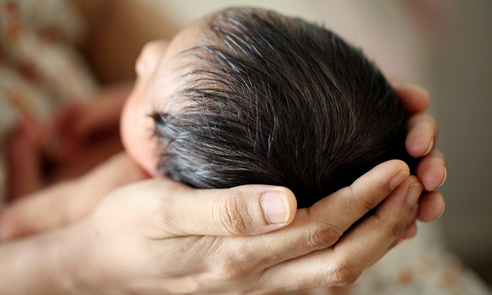 Waarom sommige baby’s met veel haar worden geboren (en andere niet) Ouders van Nu