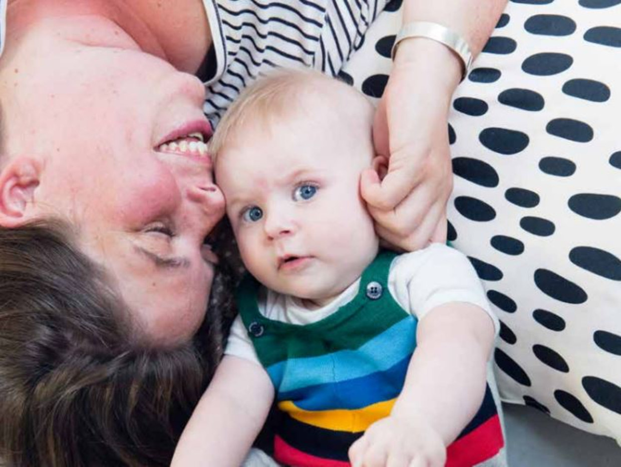Deze vrouwen wisten niet dat ze zwanger waren ‘Na twee keer persen lag er een baby’tje in het