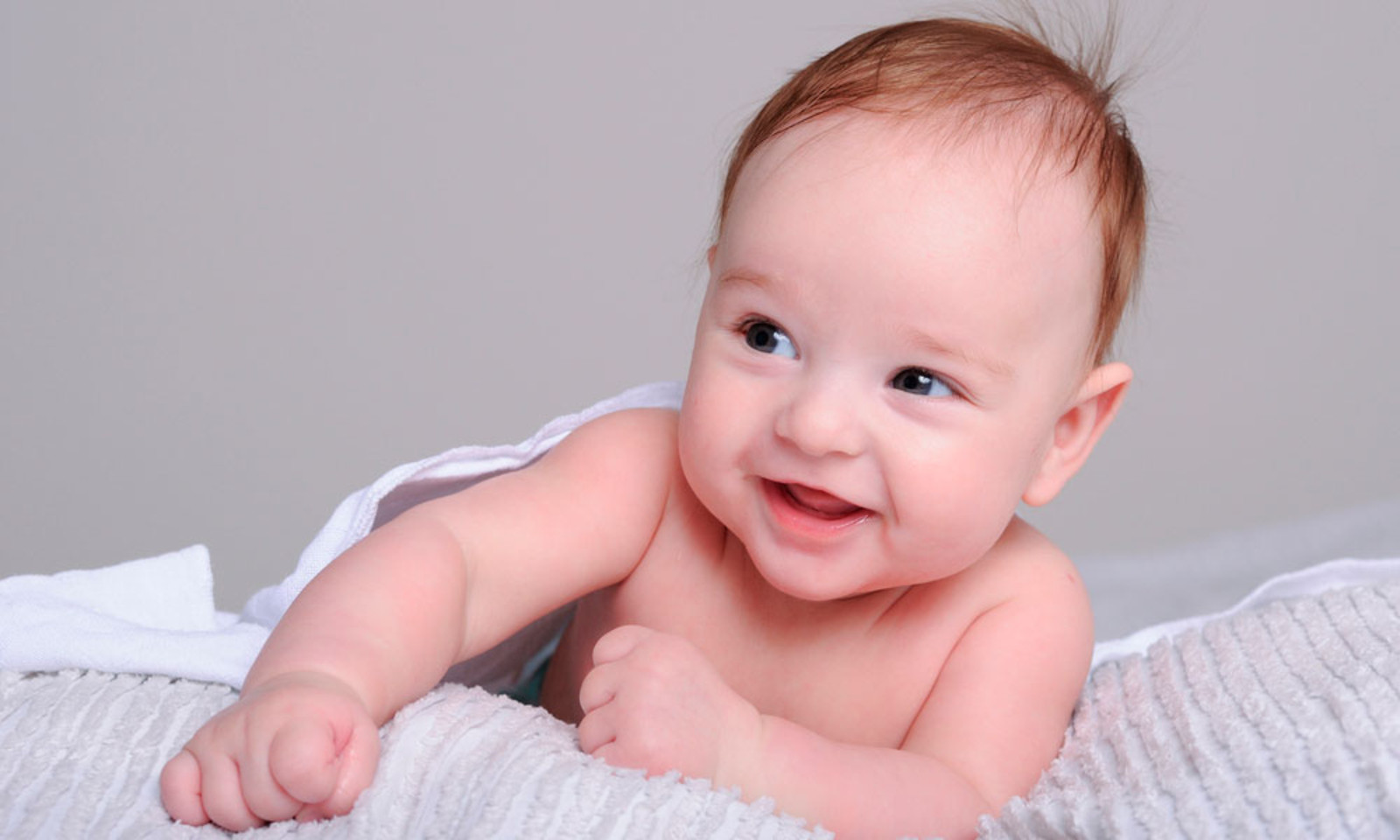 Baby 3 maanden oud de wereld ontdekken Ouders van Nu