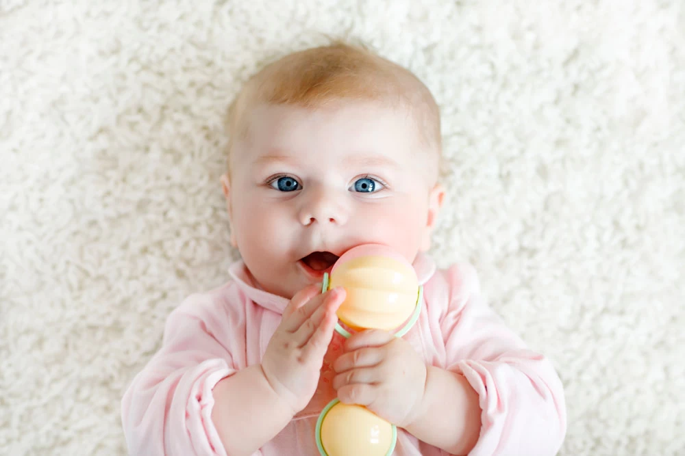 Baby 19 weken oud mijlpalen en ontwikkeling